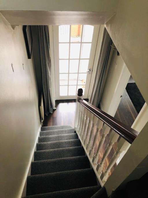 Cosy Two Bed Terraced House 7Min Drive From City Belfast Exteriér fotografie