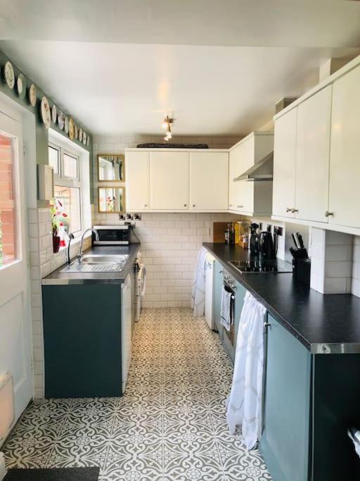 Cosy Two Bed Terraced House 7Min Drive From City Belfast Exteriér fotografie