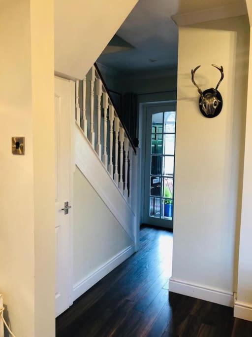 Cosy Two Bed Terraced House 7Min Drive From City Belfast Exteriér fotografie