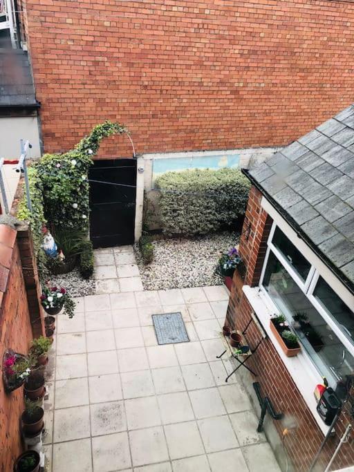 Cosy Two Bed Terraced House 7Min Drive From City Belfast Exteriér fotografie